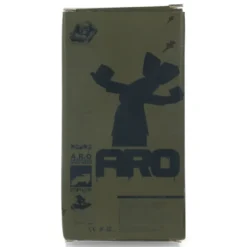 Aro (Kaki) by Steph Cop