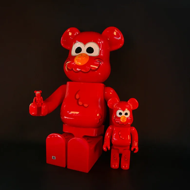 400% + 100% Bearbrick Coin Parking Delivery x Sesame Street Elmo (CPD Ver.) and Shiraishi-San (Sesame Street Ver.)