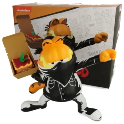 Garfield Lasagna Bomber by Ndikol