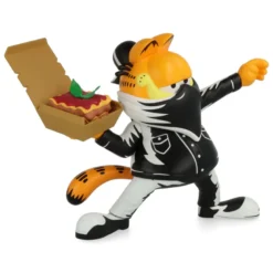 Garfield Lasagna Bomber by Ndikol