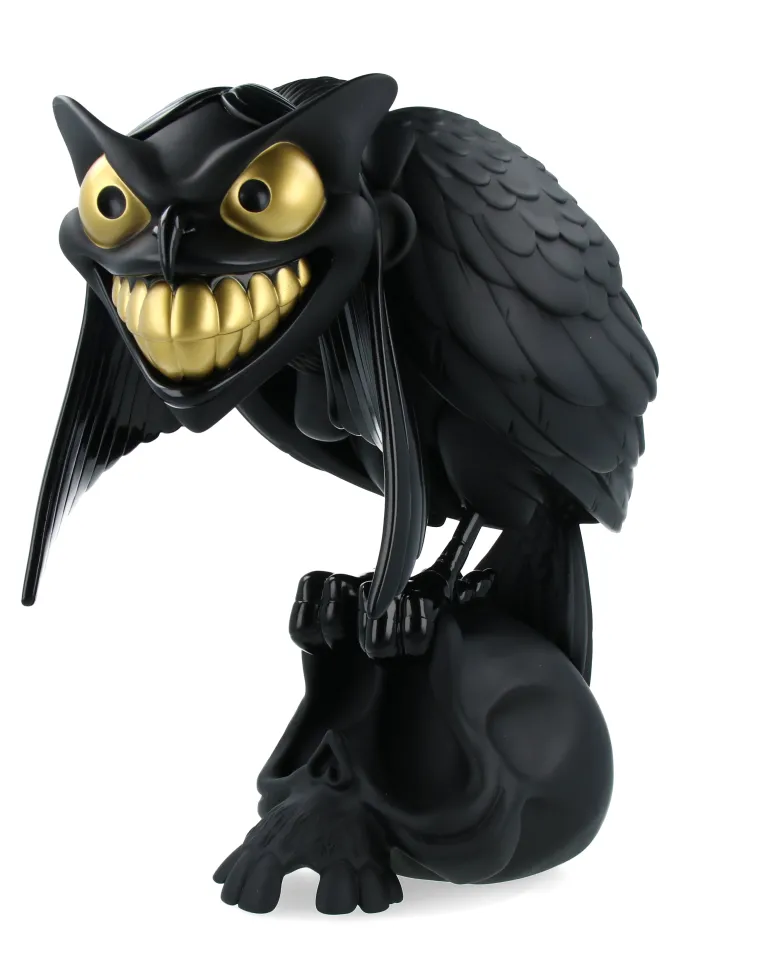 Harpy - Black & Gold Version by Peter de Sève
