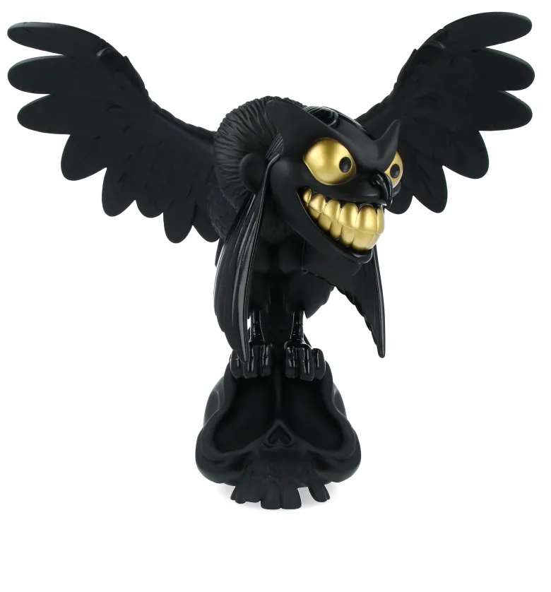 Harpy - Black & Gold Version by Peter de Sève
