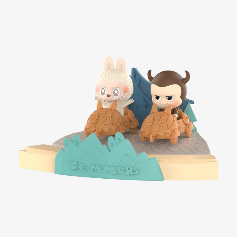 Labubu - The Monsters playing Games Series Scene Sets